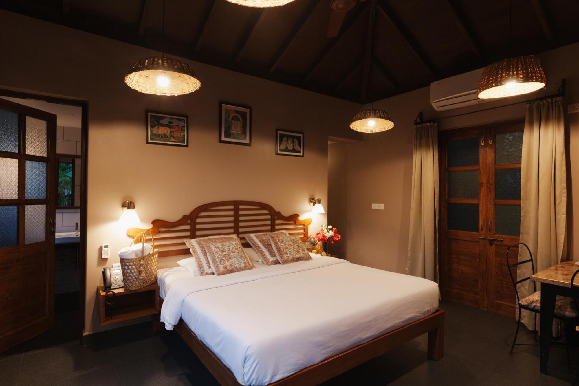 Fiesta Beach Resort Baga Exterior photo
