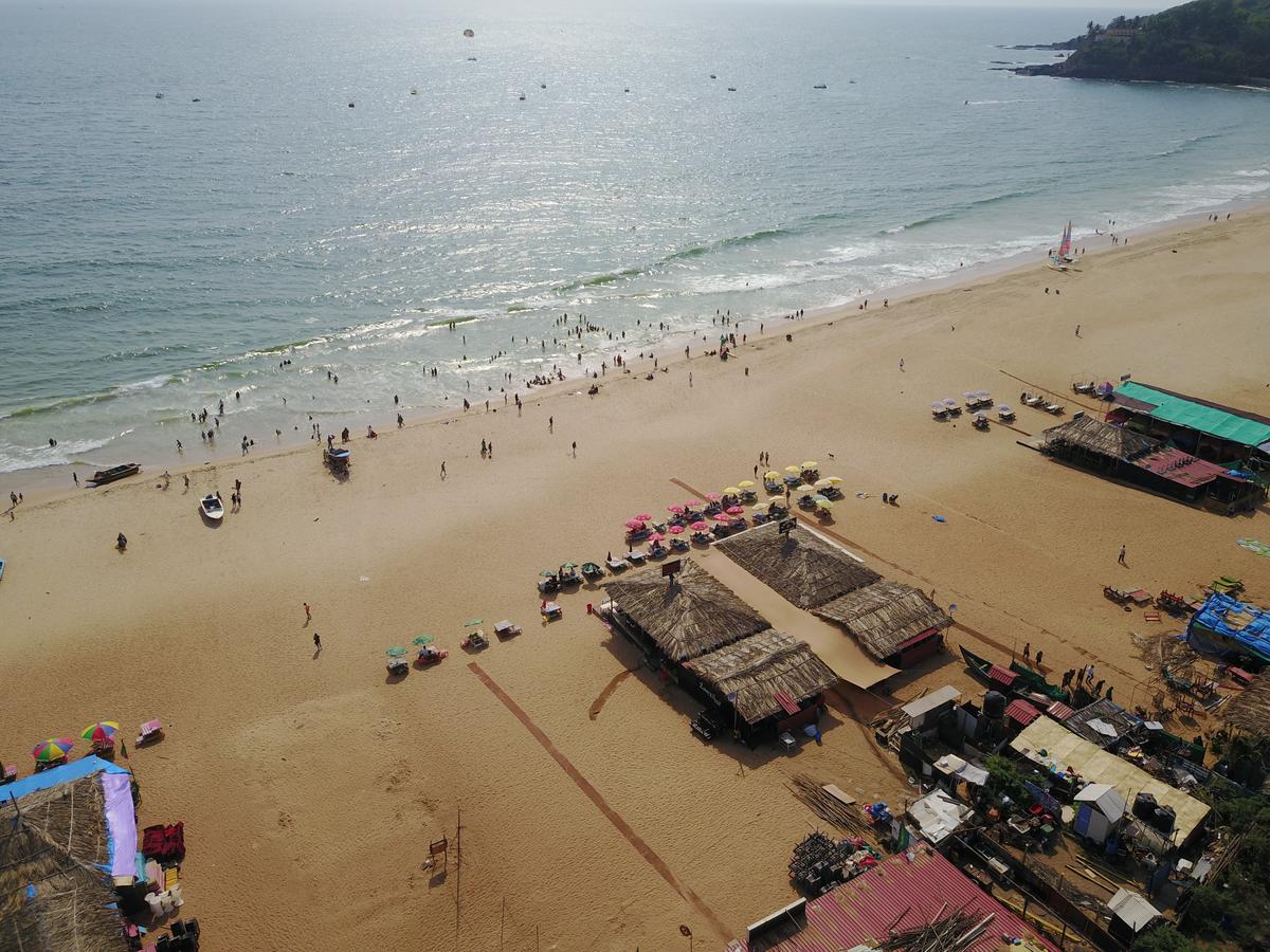 Fiesta Beach Resort Baga Exterior photo