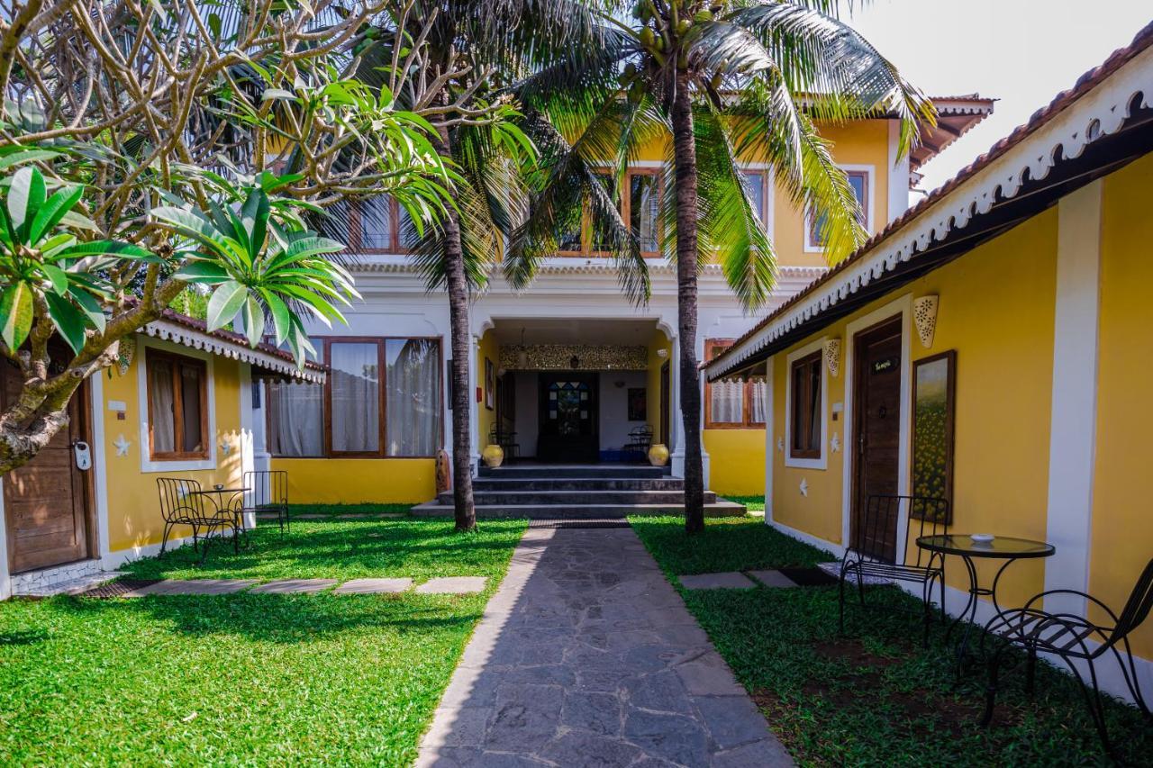 Fiesta Beach Resort Baga Exterior photo