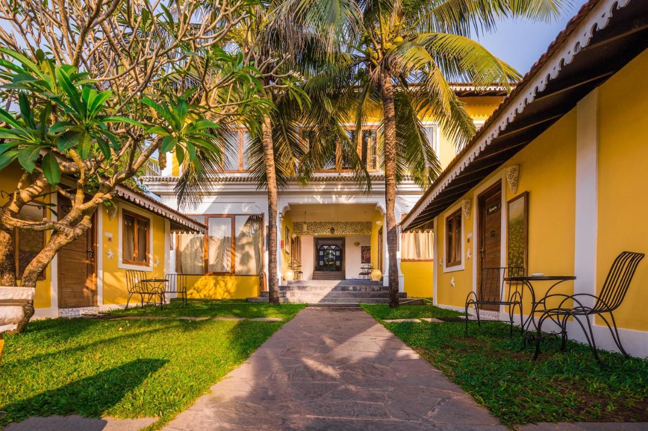 Fiesta Beach Resort Baga Exterior photo