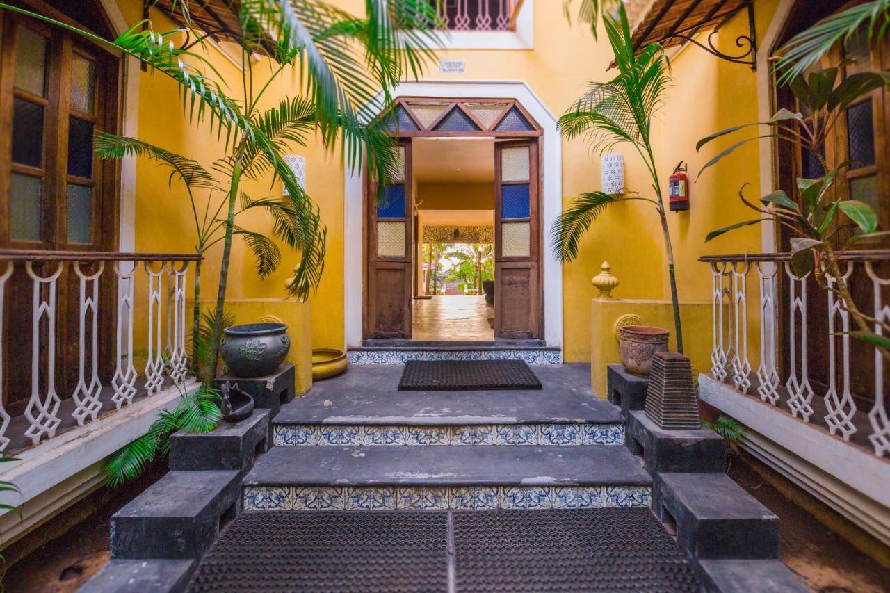 Fiesta Beach Resort Baga Exterior photo